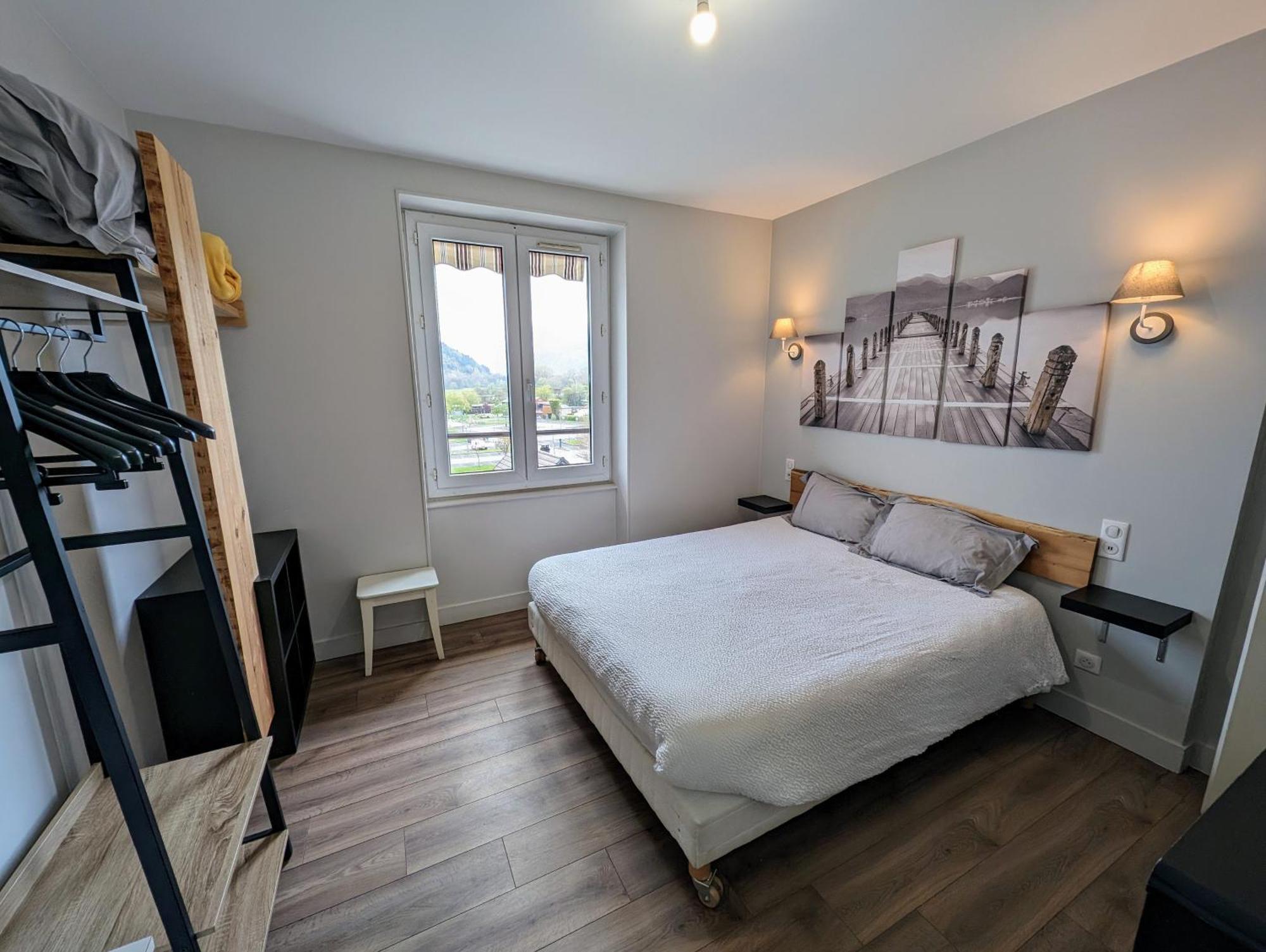 Hotel Logis Le Beau Site Chambon-sur-Lac Exterior foto