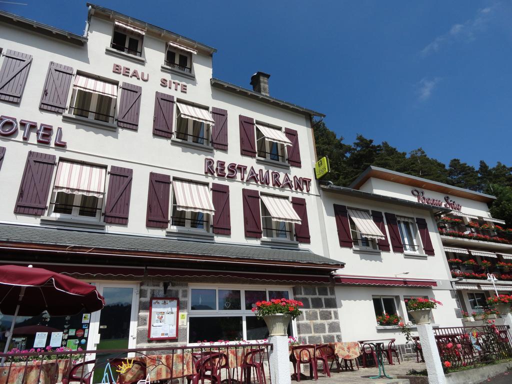 Hotel Logis Le Beau Site Chambon-sur-Lac Exterior foto
